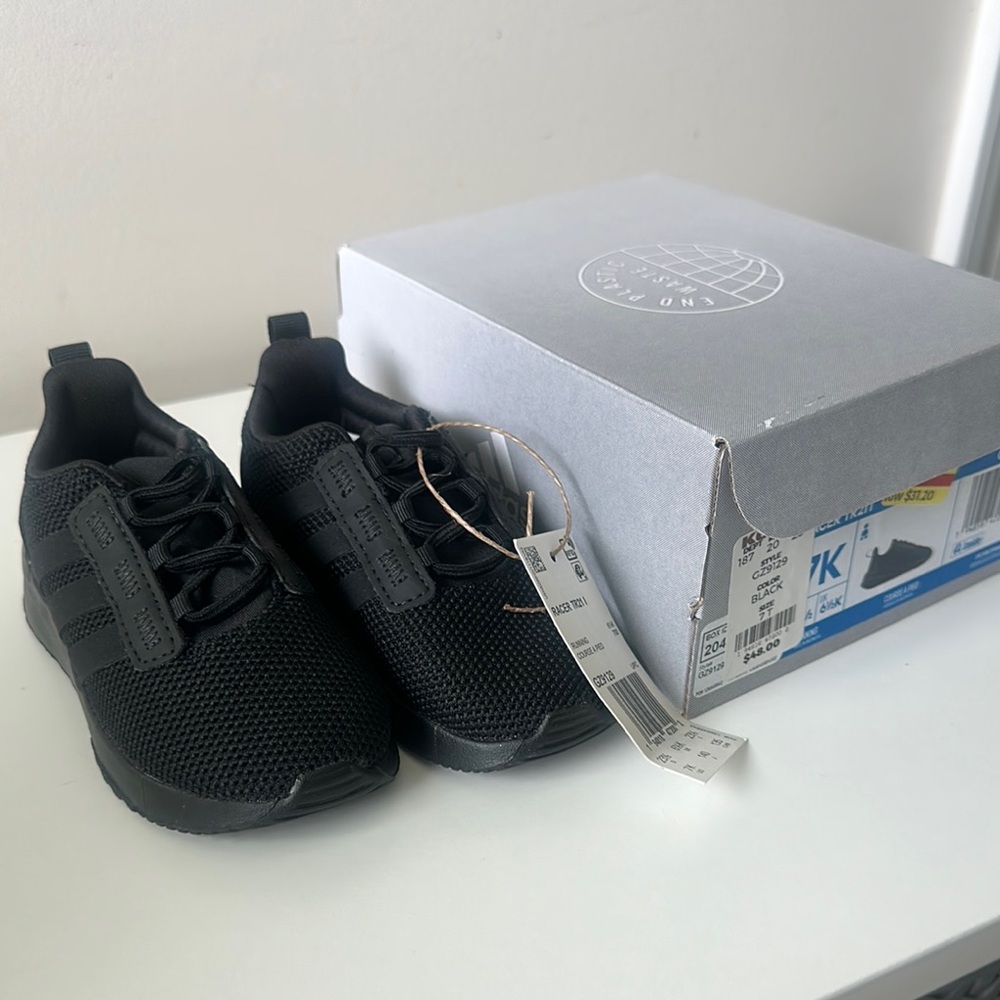 NIB Adidas Racer TR21 I Shoes - Size 7 (toddler)